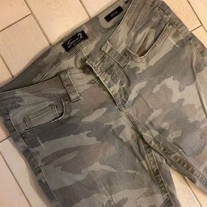 Seven camo jeans